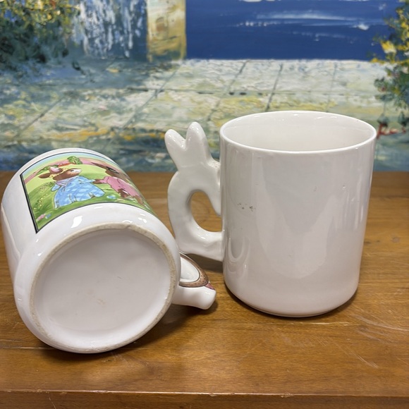 Vintage Set of 2 Easter Themed Bunny Handled Coffee Mugs, Decor - Picture 4 of 4